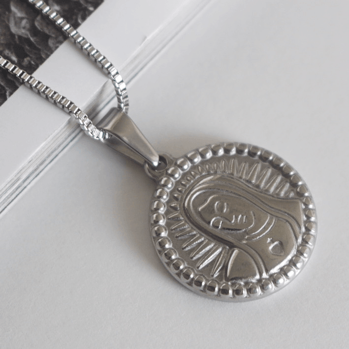 Virgin Mary Necklace - La Béni